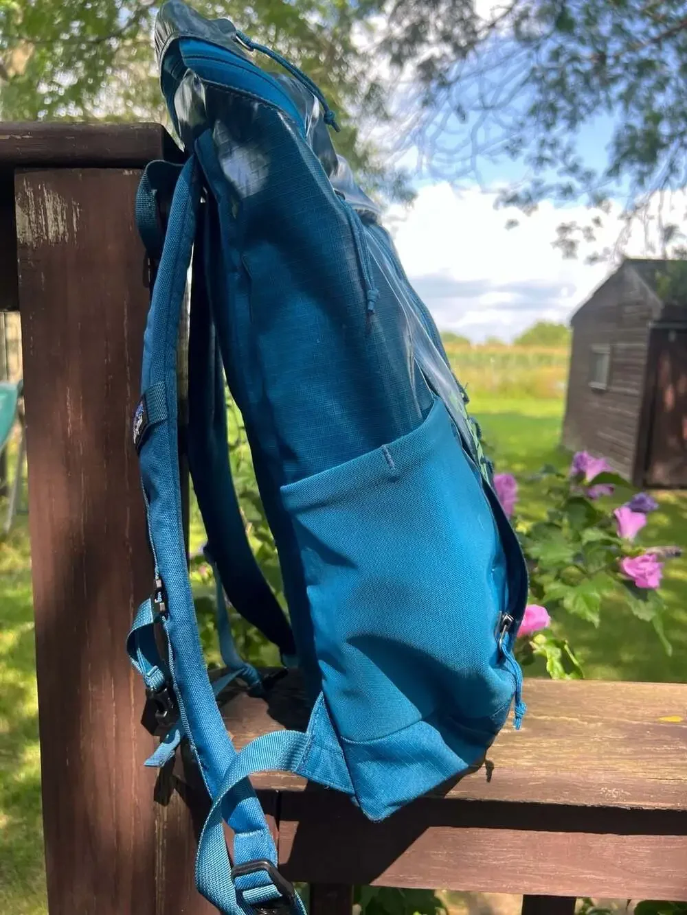 Patagonia Black Hole Pack 25L Blue Backpack